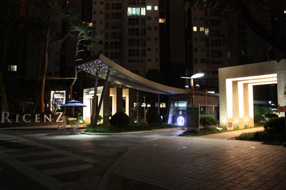Ricenz Condominium Tower Seúl Exterior foto